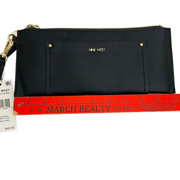 NWT Nine West Elongated Wristlet Accessory in Black Handbag Purse Clutch Gift - Picture 6 of 10